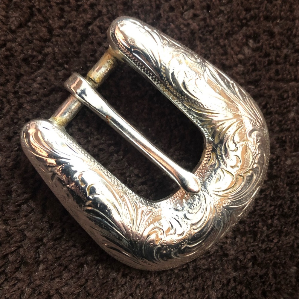 Vintage etched silver tone classic western style belt buckle